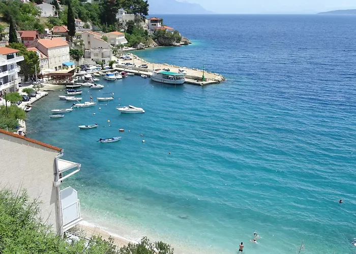 6-Pax Apartment On The Beach - Top Floor, Great Sea View, Parking Ensured