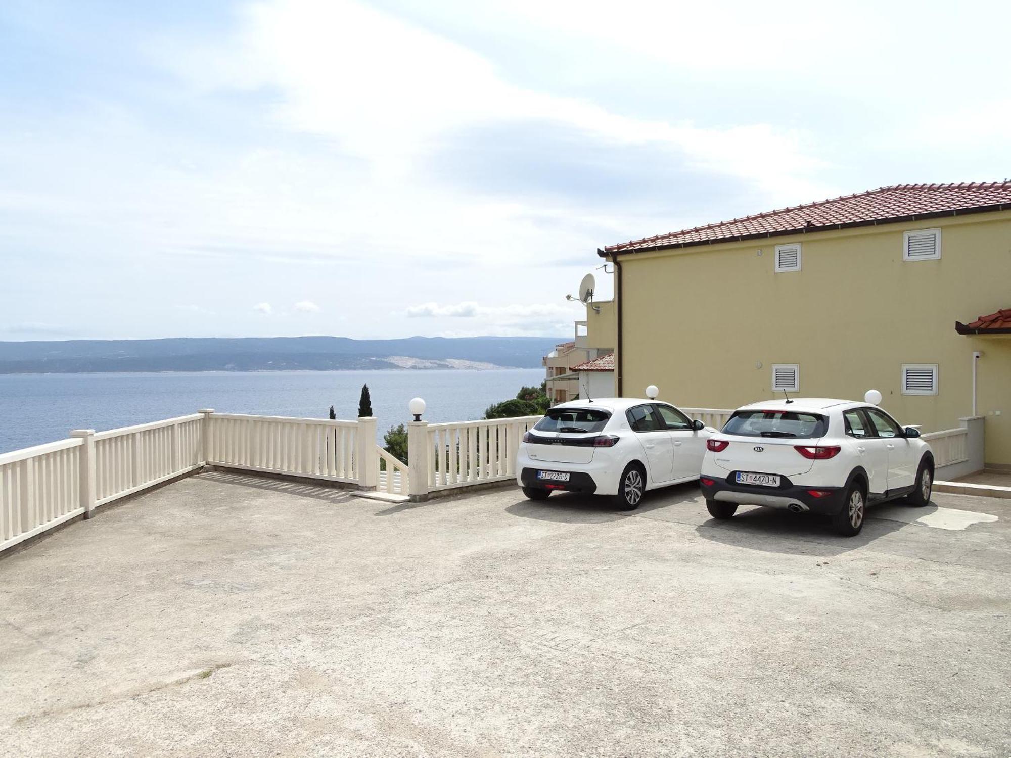 6-pax On The - Floor, Great Sea View, Parking Ensured